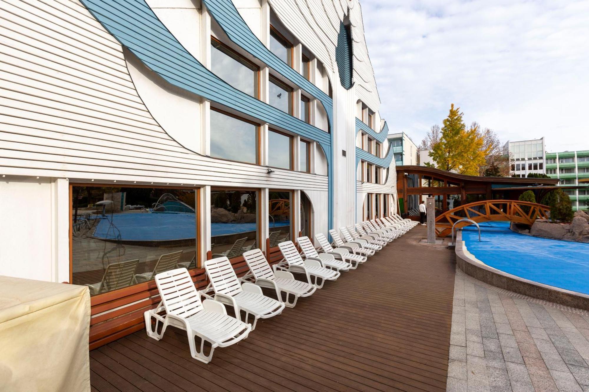 Spa Residence Carbona Heviz Apartments Kakadu 203 A Екстер'єр фото